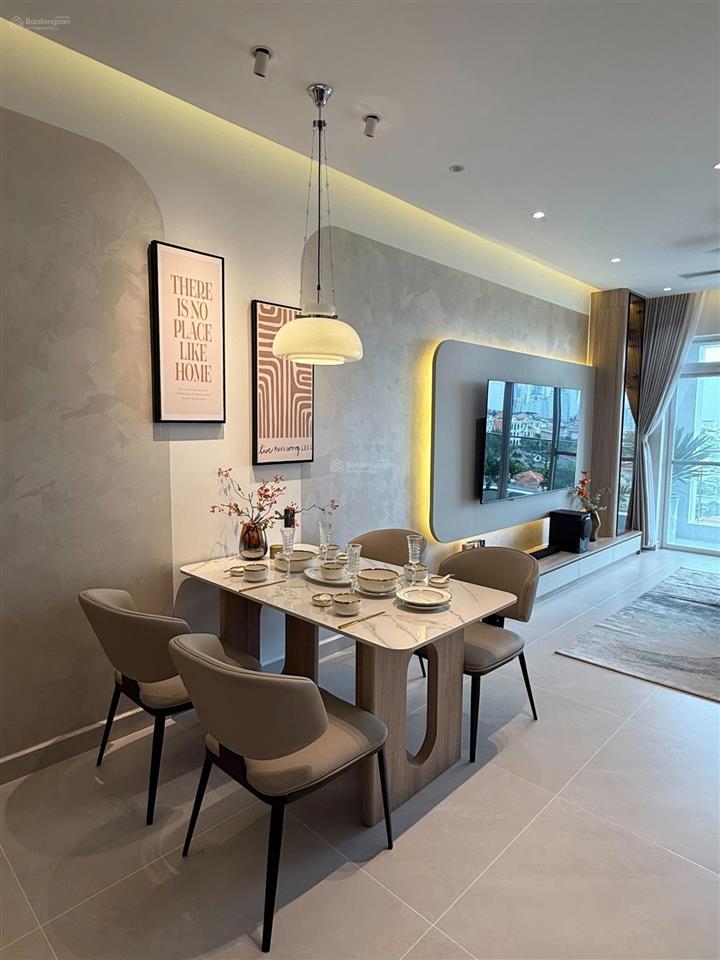 Cần tiền bán gấp riverside residence, phú mỹ hưng, dt 82m, 2pn, 2wc, full nội thất, giá 7.8 tỷ