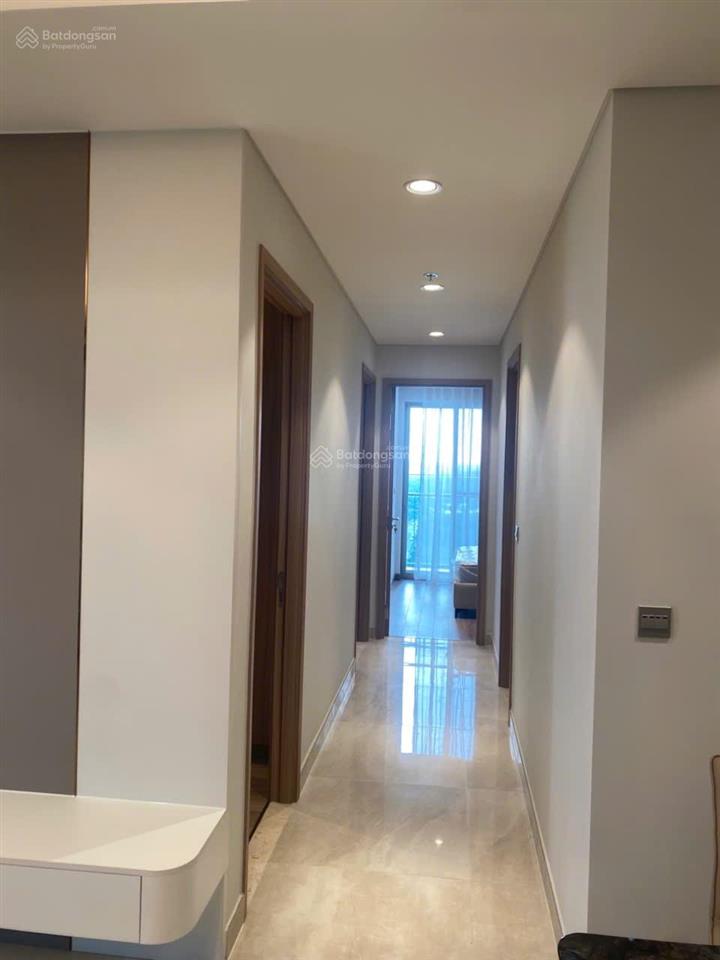 Cần tiền bán gấp căn hộ mỹ khánh 4, phú mỹ hưng, dt 113m, 3pn, tầng cao, view hồ bơi, giá 8,5 tỷ