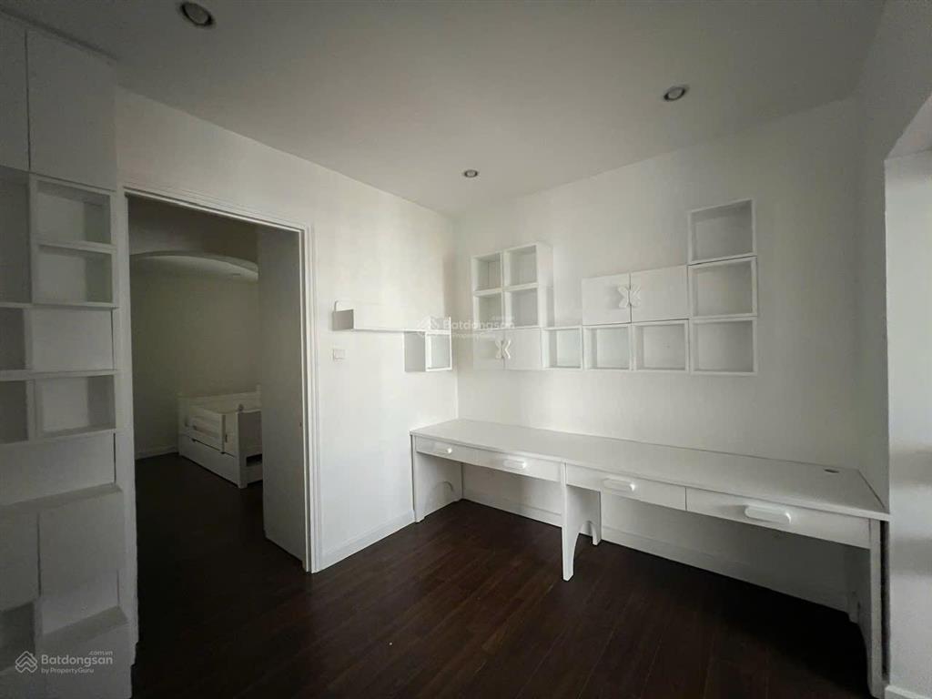 Cho thuê duplex mỹ khánh, dt 195m2, 4pn, 3wc, full nội thất, giá thuê 36 triệu.  0917 479 ***