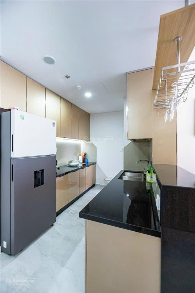 Cho thuê căn hộ cardinal court, phú mỹ hưng, dt 76m, 2pn, 2wc, full nội thất, giá thuê 27 triệu