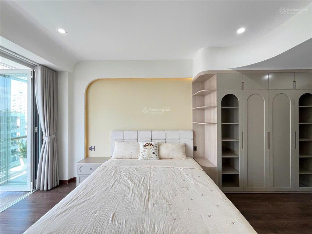Cần tiền bán gấp căn hộ riverpark 2, dt 133m, nt đầy đủ, giá bán 15 tỷ,  0917 479 ***