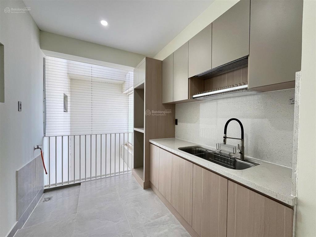 Cho thuê căn hộ garden plaza 2, phú mỹ hưng, dt 140m,3pn,full nt cao cấp, giá 50 triệu/ tháng