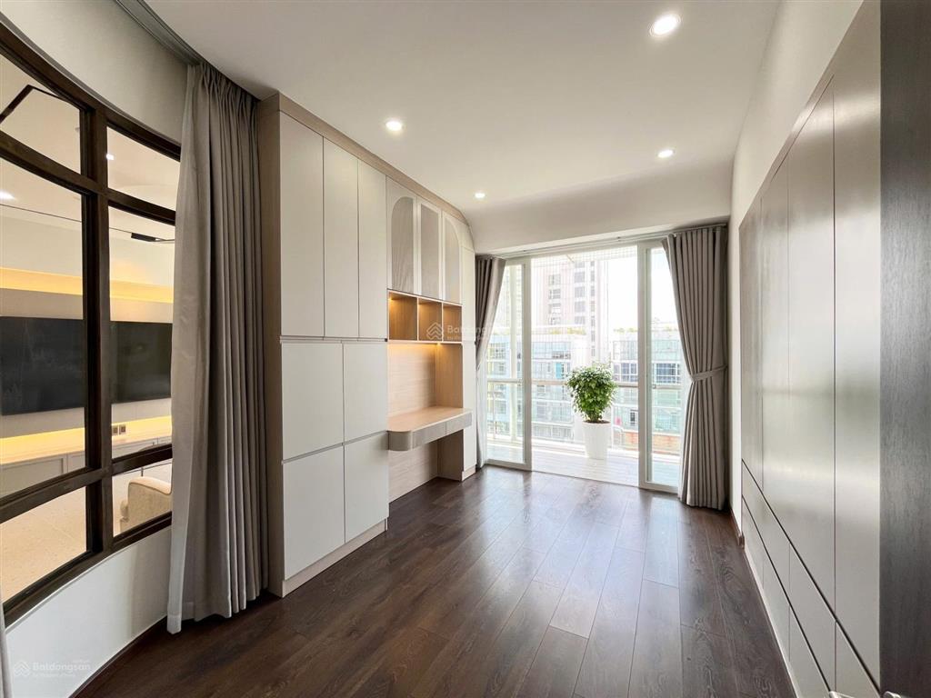 Cho thuê căn hộ garden plaza 2, phú mỹ hưng, dt 140m,3pn,full nt cao cấp, giá 50 triệu/ tháng