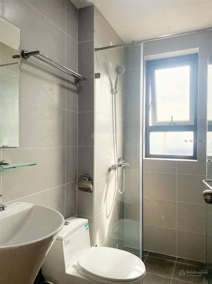 Hot hot!! nhất tháng 5 căn 2pn 2wc tháp bcons city view công viên nhìn là mê