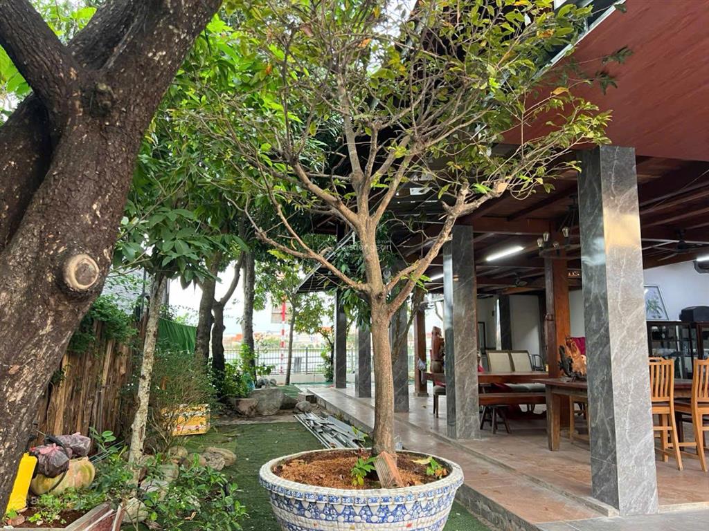 Bán nhà vườn ven sông 277m², 2 tầng, kiến trúc gỗ ngay xã nhơn đức, huyện nhà bè