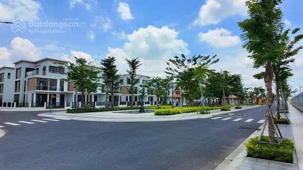 Bán căn nhà phố liền kề 108m2, 4 tầng đối diện công viên phố ẩm thực t&t millennia