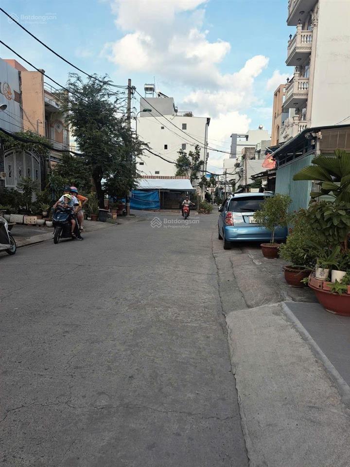 Ngon! nhà ô tô 12m gần trường tiểu học  vòng xoay an lạc  4x21m ko lgqh  giảm 300tr còn 5,7 tỷ