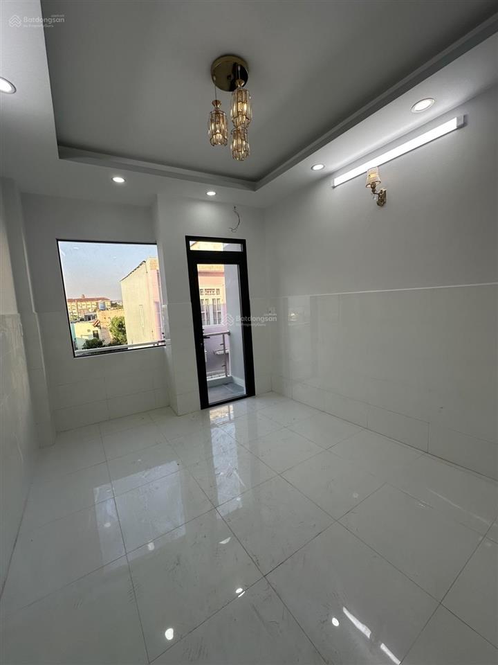Nhà mới 4pn 3wc p15 q8  3.35x12m không lgqh  chỉ 4,3 tỷ tl xem ngay