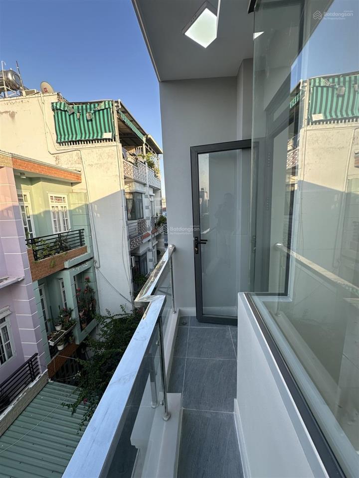 Nhà mới 4pn 3wc p15 q8  3.35x12m không lgqh  chỉ 4,3 tỷ tl xem ngay