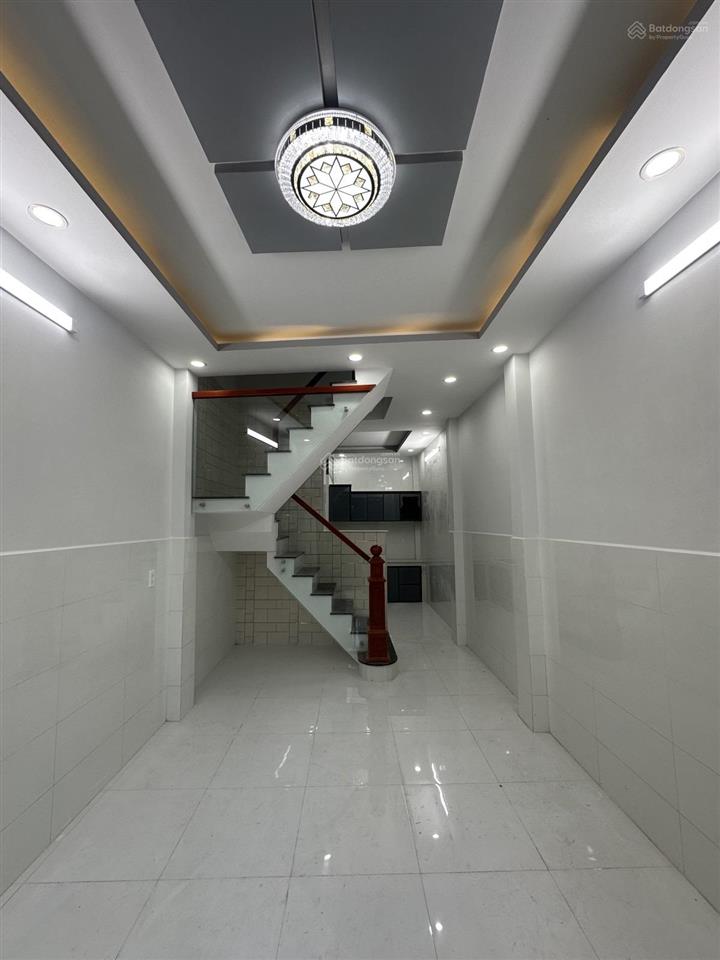 Nhà mới 4pn 3wc p15 q8  3.35x12m không lgqh  chỉ 4,3 tỷ tl xem ngay