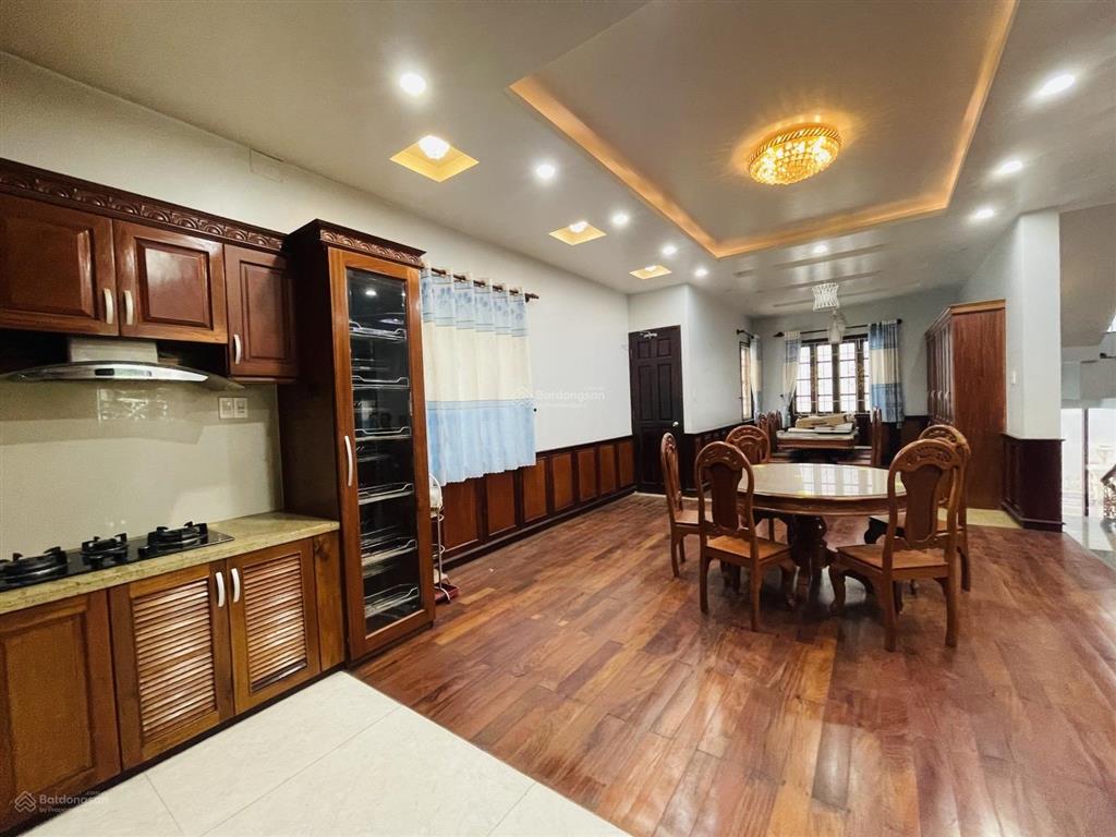 Biệt thự nam hùng vương  13.5x20  đẳng cấp view công viên  full nội thất gỗ  chỉ 100 tr/m2