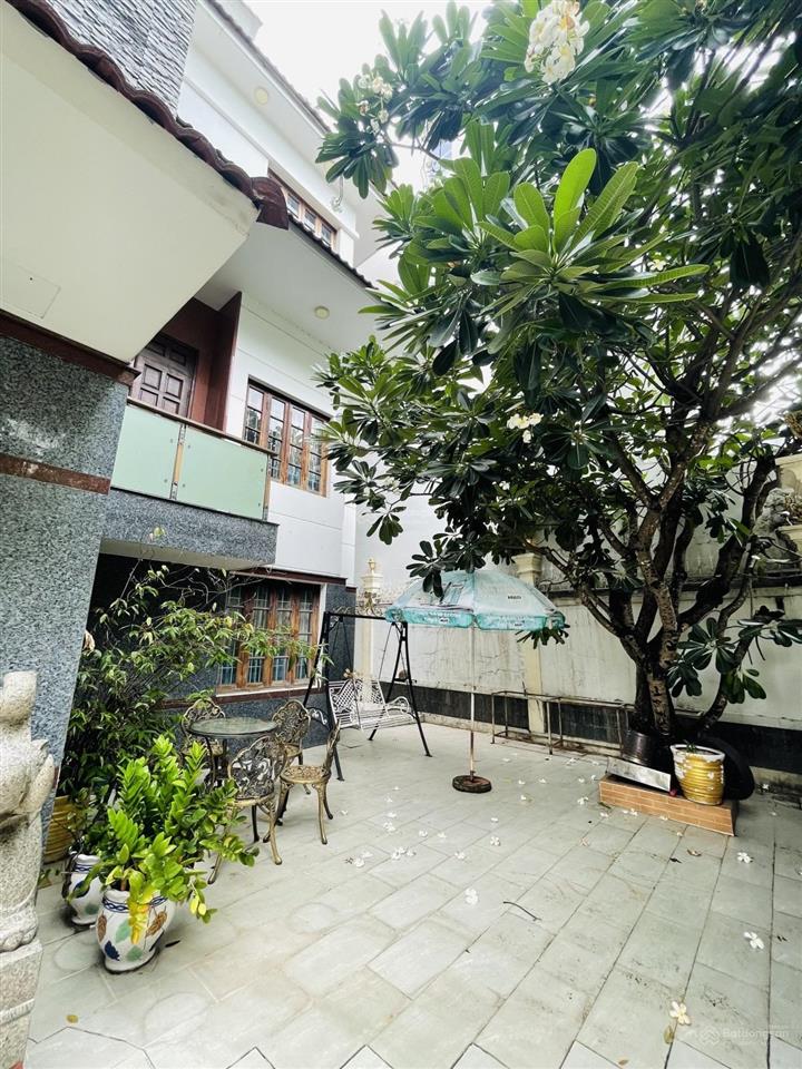 Biệt thự nam hùng vương  13.5x20  đẳng cấp view công viên  full nội thất gỗ  chỉ 100 tr/m2