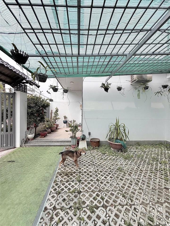 Biệt thự q8 đường 16m, 10x19 ko lgqh, vô q1 chỉ 18p! nhà mới đẹp vô ở ngay! giá chỉ 18.5tỷ còn tl