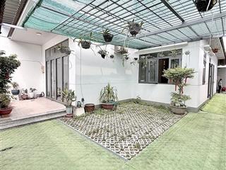 Biệt thự q8 đường 16m, 10x19 ko lgqh, vô q1 chỉ 18p! nhà mới đẹp vô ở ngay! giá chỉ 18.5tỷ còn tl