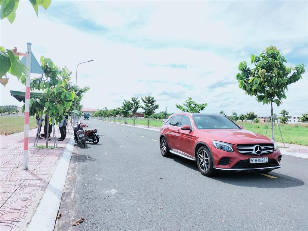 Bán lô đất đẹp nam an ngang 8m, lô kế trường học, 8x16m, điện âm nước máy, chốt ngay!