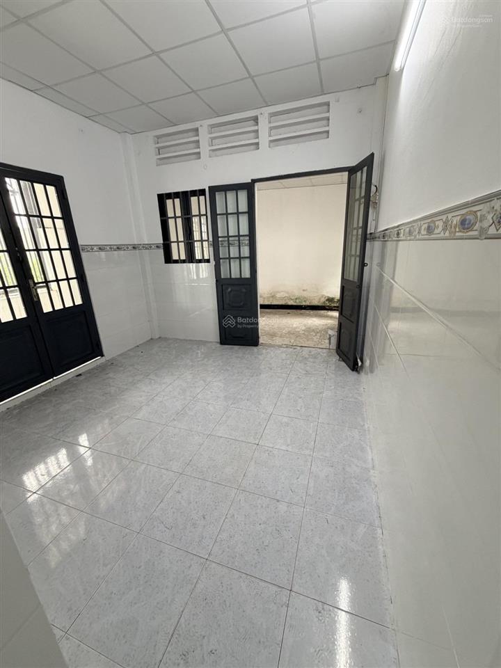 Nhà ô tô 8m thông p15 q8  mặt tiền 10m kinh doanh  chỉ 4.3 tỷ còn thương lượng