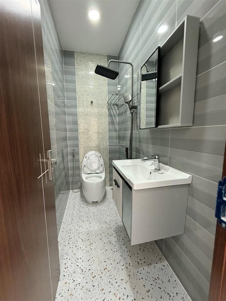 Hiếm! nhà ô tô nam hùng vương  3pn 2wc  mới ở ngay chỉ 5,18 tỷ tl  có pn trệt  xem ngay