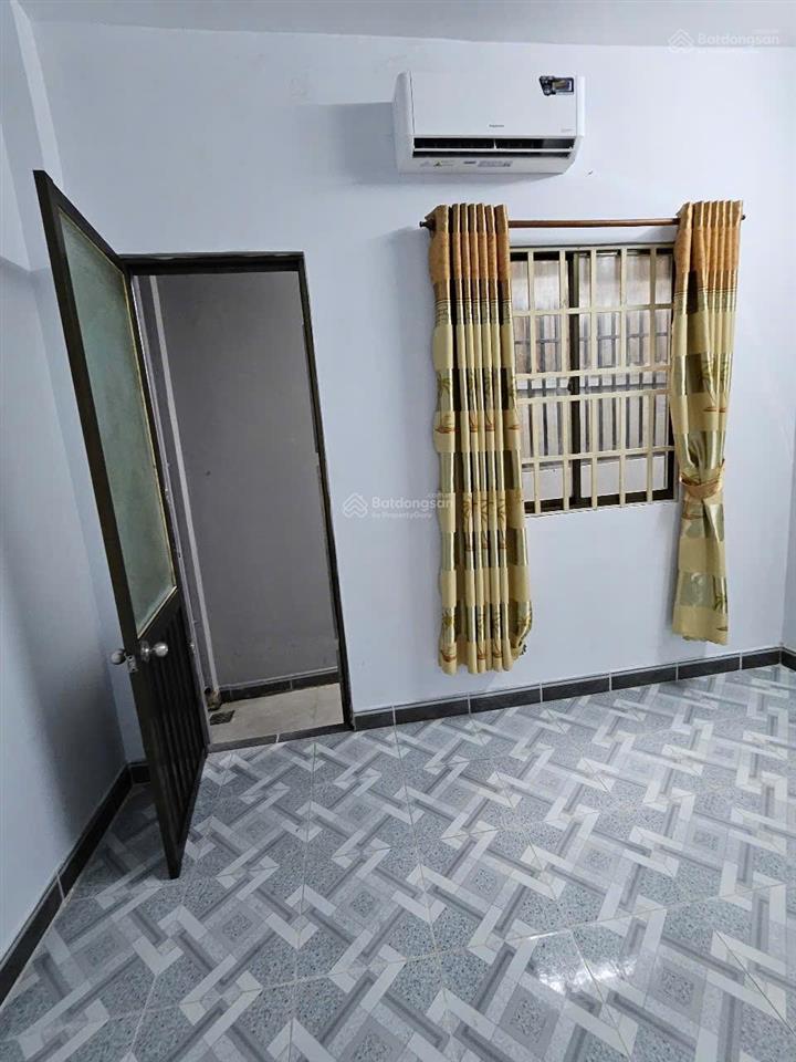 Gấp! cho thuê nhà phú định q8  5pn 3wc  full máy lạnh! phù hợp vp cty hoặc nhà đông người!