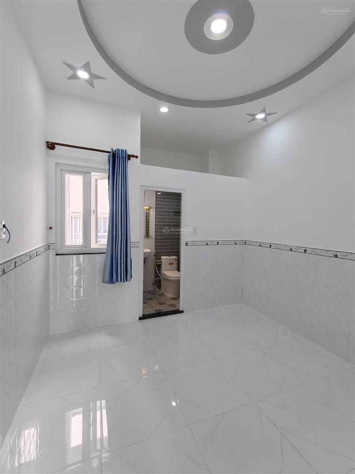 Nhà mới phú định 4pn 5wc  4 tầng đẹp có sân thượng  chỉ 4,9 tỷ tl  xem ngay