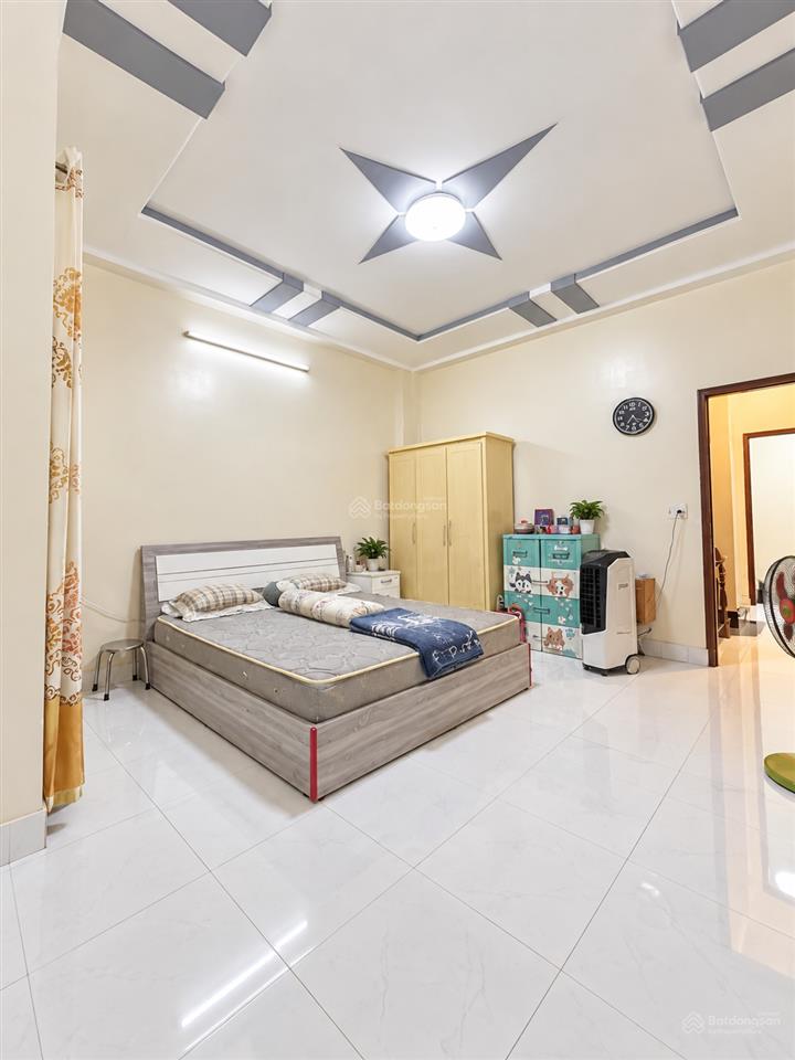 Nhà phú định q8 4.5x14m, 3 tầng đẹp 4pn3wc  chỉ 4.8tỷ thương lượng