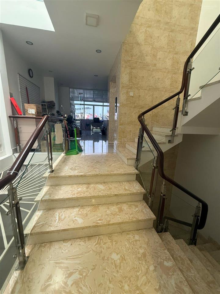 Chính chủ bán gấp nhà kim sơn có thang máy 23 tỷ