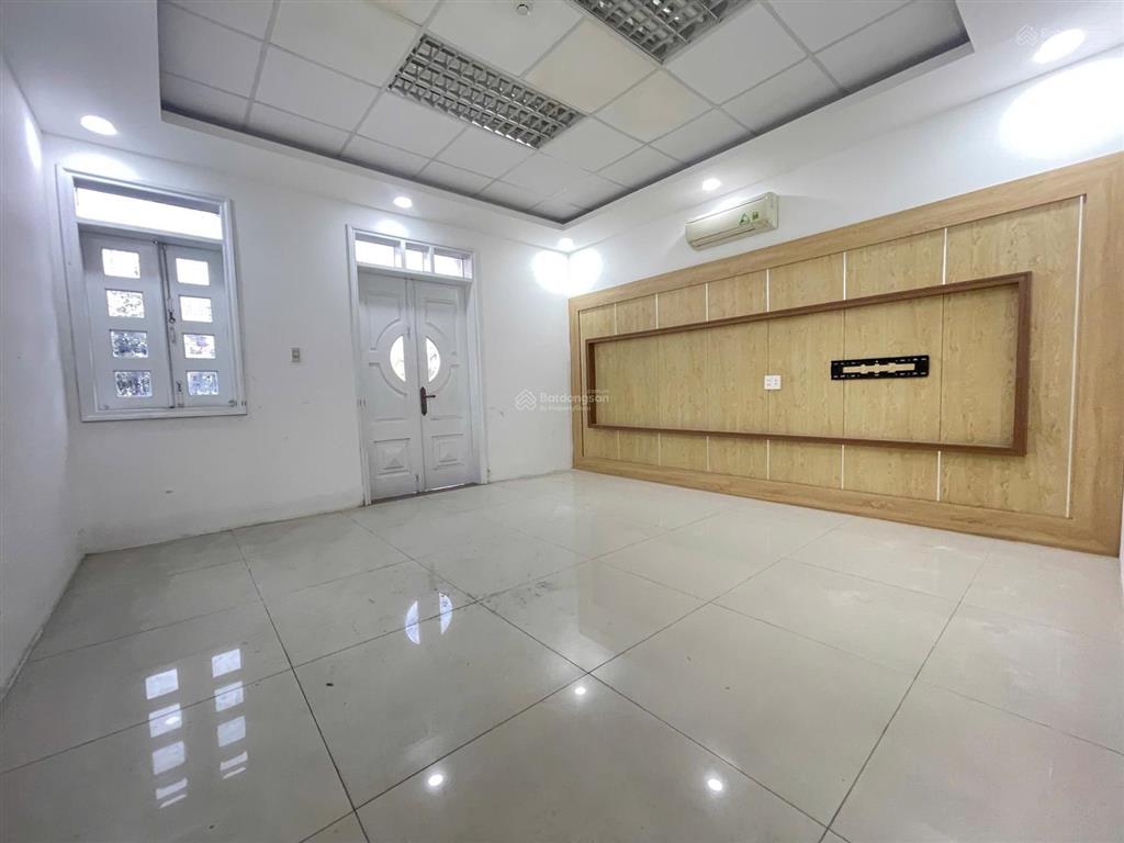 Cho thuê toà nhà văn phòng nguyễn thị thập quận 7