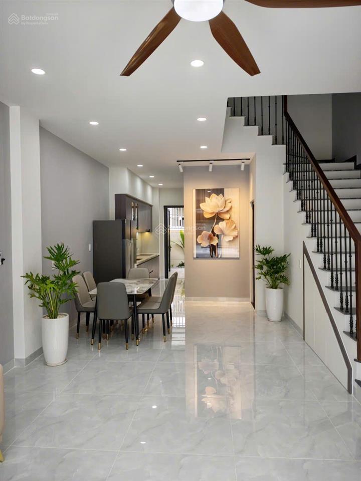Nhà phố sun casa square 4,9 tỷ full sổ hồng, nội thất dòng tiền 20tr/th kcn vsip 2