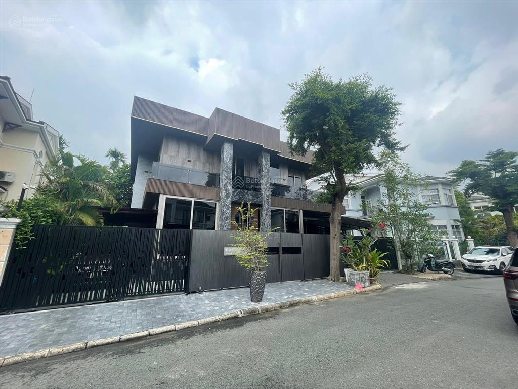 Bán biệt thự đơn lập hưng thái, phú mỹ hưng khu compound