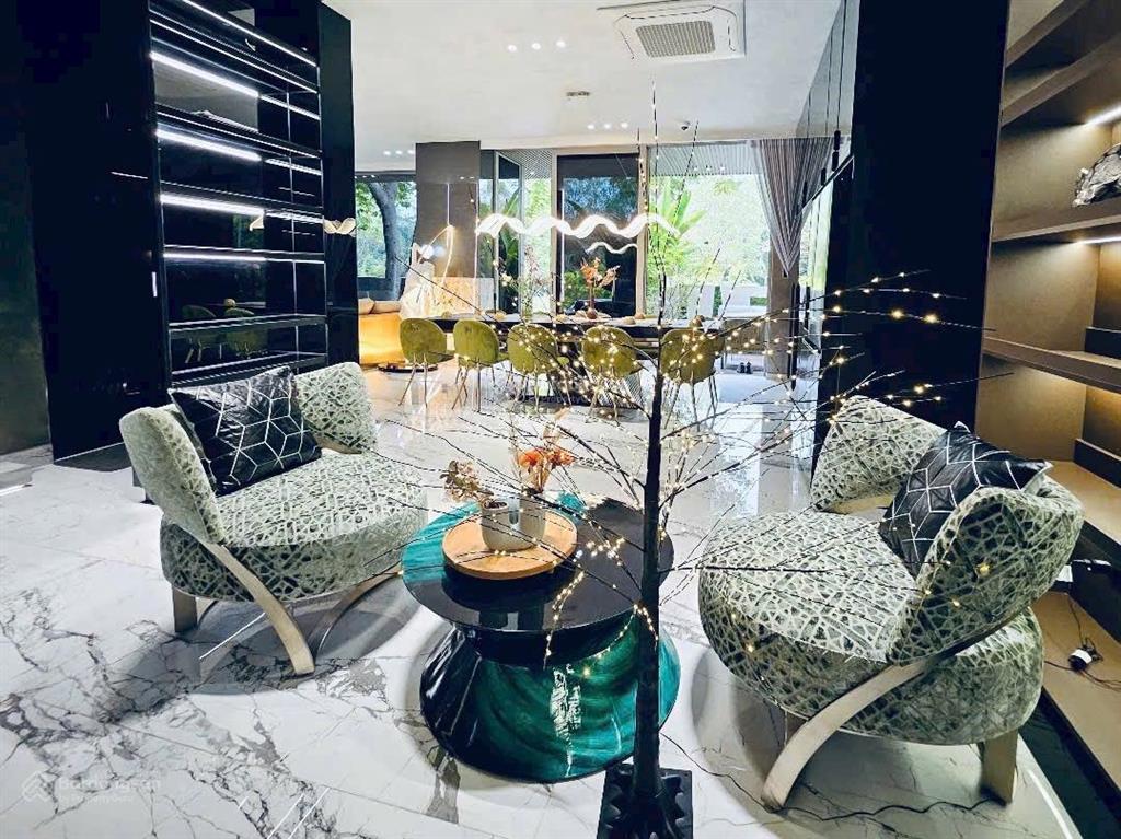 Bán biệt thự đơn lập hưng thái, phú mỹ hưng khu compound