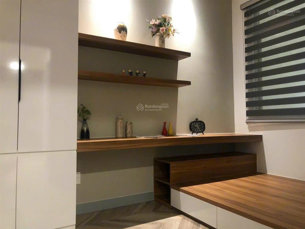 Bán căn hộ riverside phú mỹ hưng 82m2 2pn giá 8 tỷ lầu 15