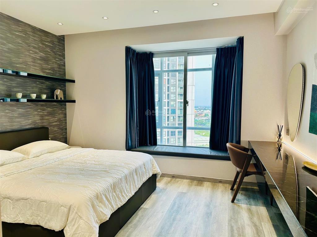 Bán căn hộ riverside residence phú mỹ hưng 146m2 3pn giá 16.5 tỷ