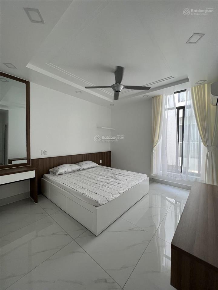 Bán nhà liền kề lavila phước kiển 5.5x17.6m 3 tầng giá 12.99 tỷ