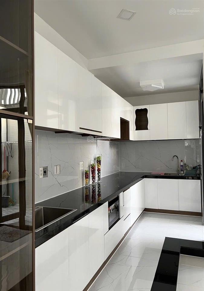 Bán nhà liền kề lavila phước kiển 5.5x17.6m 3 tầng giá 12.99 tỷ