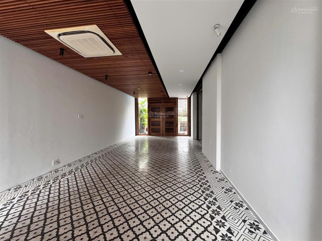 Bán shophouse panorama phú mỹ hưng 141m2 trệt lầu giá 17.8 tỷ