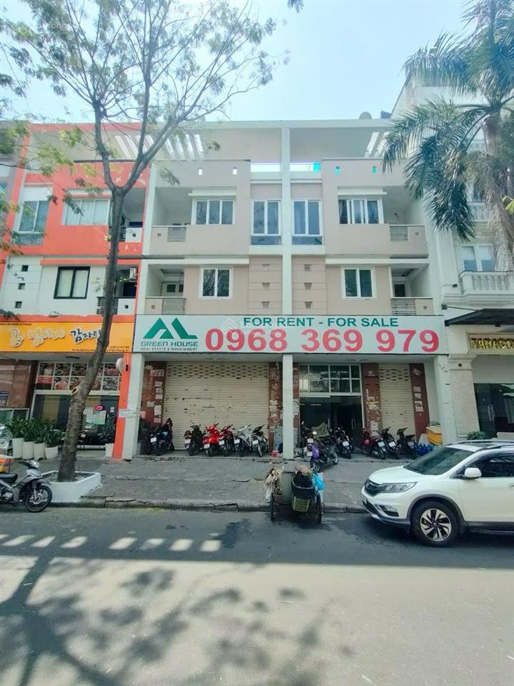 Bán căn đôi hưng phước 4 phú mỹ hưng 12x18.5m, giá 66 tỷ