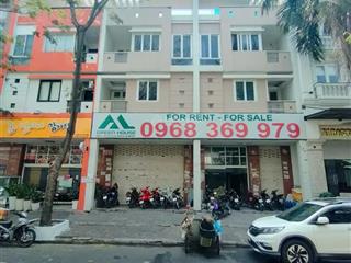 Bán căn đôi hưng phước 4 phú mỹ hưng 12x18.5m giá 70 tỷ