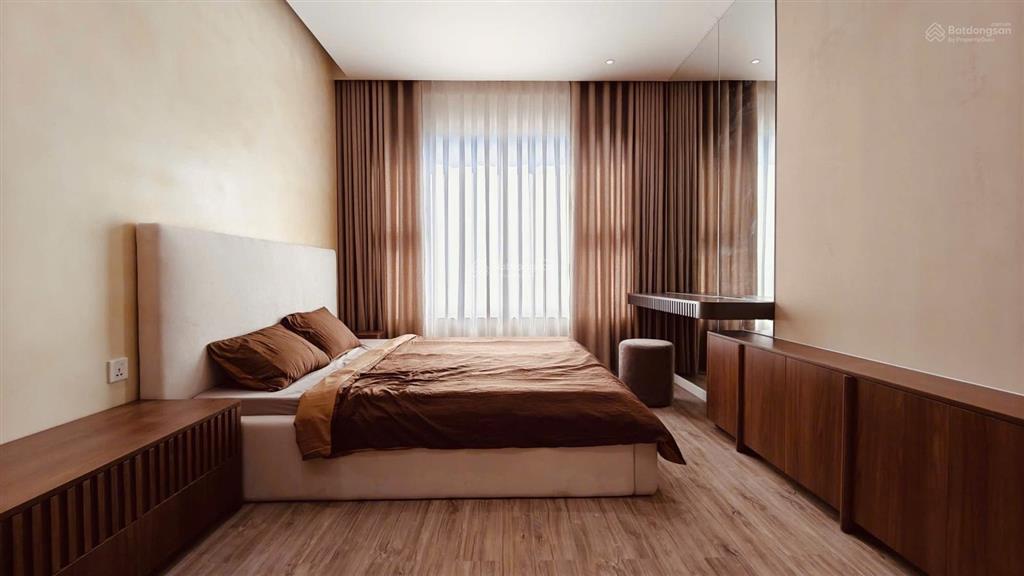 Bán căn hộ the infinity phú mỹ hưng tháp 9, lầu 25 129m2 full nội thất giá tốt 13,3 tỷ