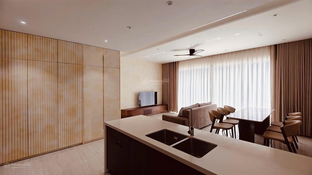 Bán căn hộ the infinity phú mỹ hưng tháp 9, lầu 25 129m2 full nội thất giá tốt 13,3 tỷ