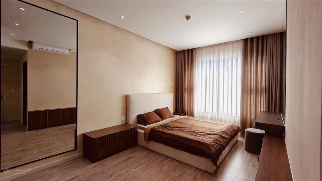 Bán căn hộ the infinity phú mỹ hưng tháp 9, lầu 25 129m2 full nội thất giá tốt 13,3 tỷ