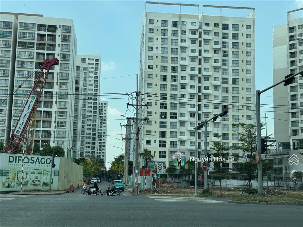 Cho thuê đất 4.300m2 nguyễn văn linh, phú mỹ hưng 3 mặt tiền