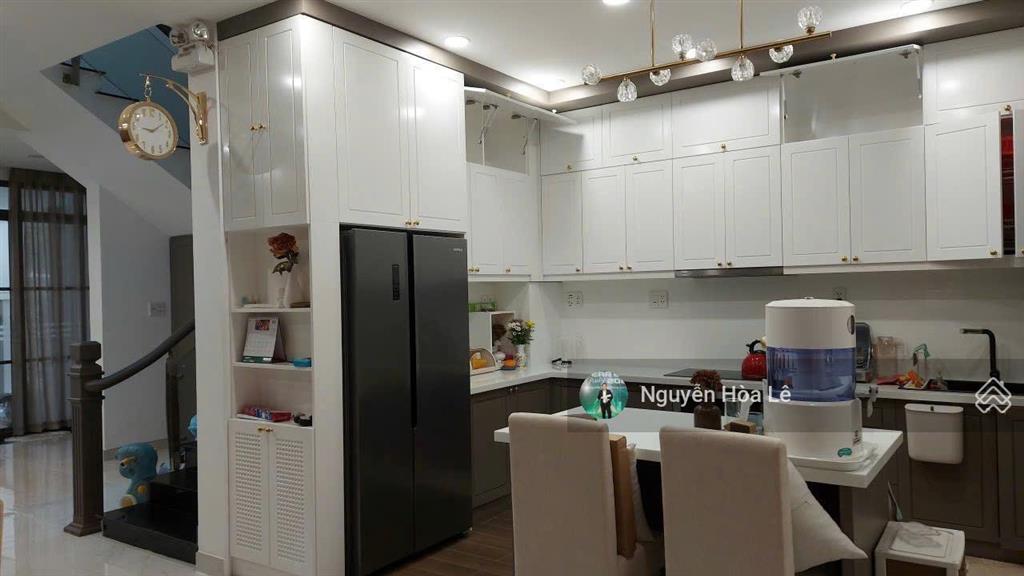 Bán biệt thự nam thông 3 phú mỹ hưng 7x18m 4pn full nt có hđt 65tr giá 48,5 tỷ