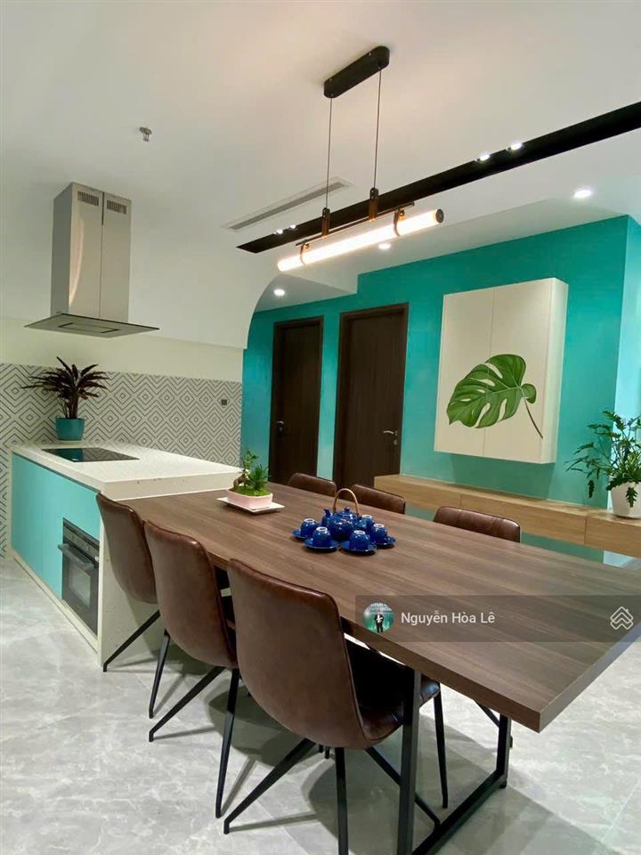 Cho thuê căn hộ midtown m8 the peak 130m2 3pn view sông có ô xe giá 2500 usd