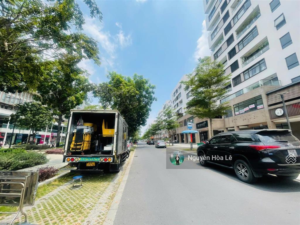 Bán shop panorama 203 tôn dật tiên phú mỹ hưng giá từ 55 tỷ, cặp 100 tỷ