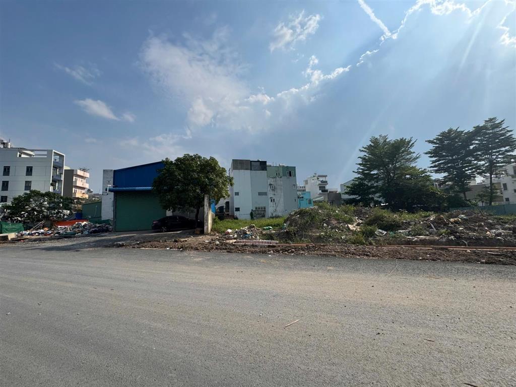 Bán đất mặt tiền kênh tham lương sông vàm thuật gò vấp 5x30m view sông giá 18 tỷ