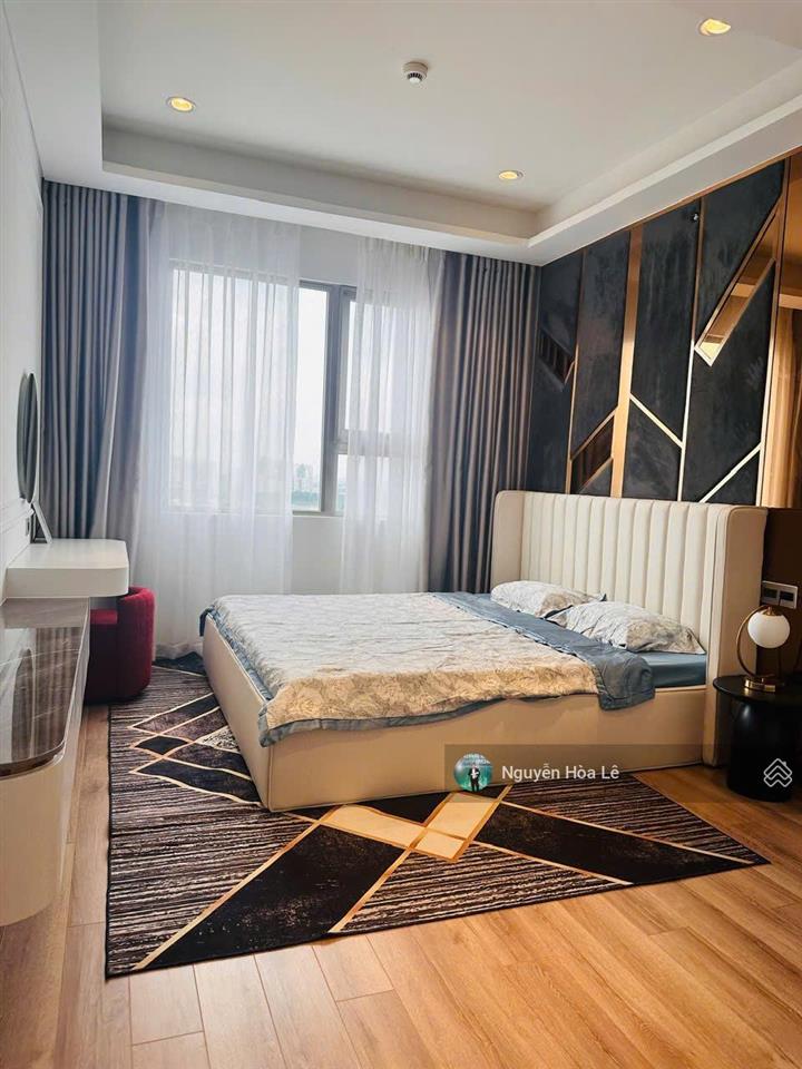 Cho thuê căn hộ the horizon phú mỹ hưng 113,68m2 3pn lầu 18 view sông giá 2000 usd