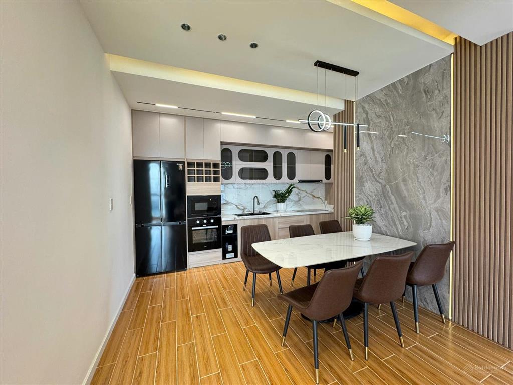 Cần bán căn hộ star hill phú mỹ hưng lầu 11