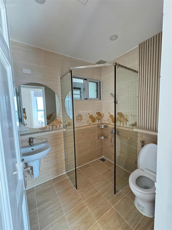 Cần bán căn hộ star hill phú mỹ hưng lầu 11