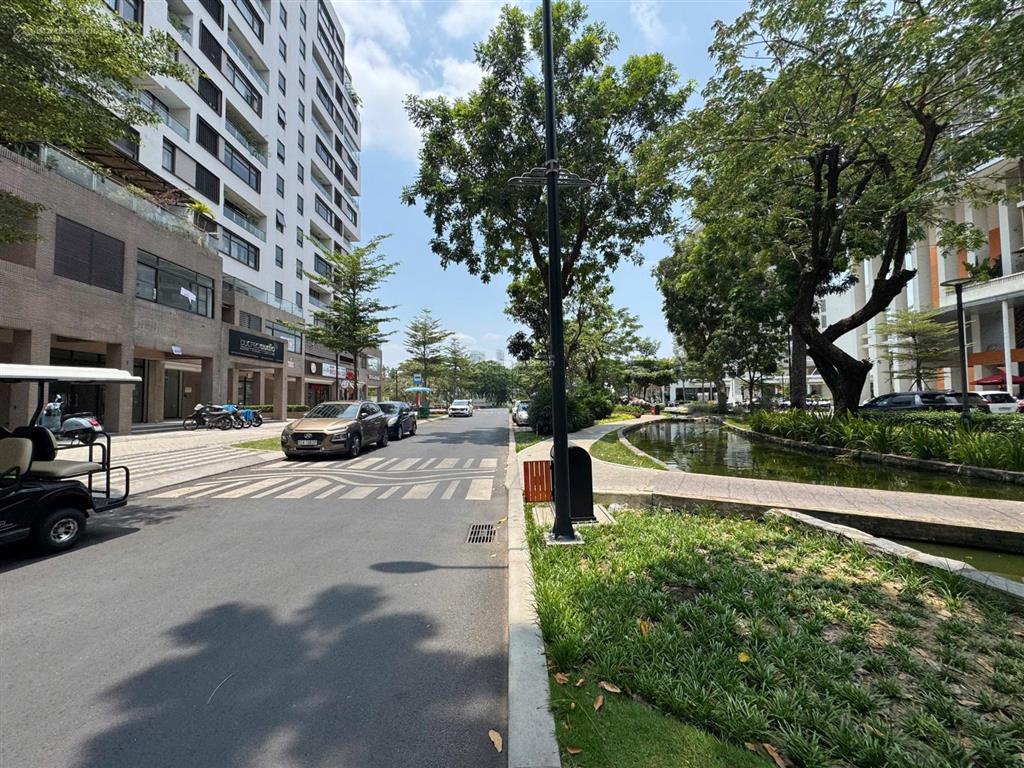 Bán shophouse panorama tôn dật tiên phú mỹ hưng 153m2 có lầu đang cho thuê giá 24 tỷ