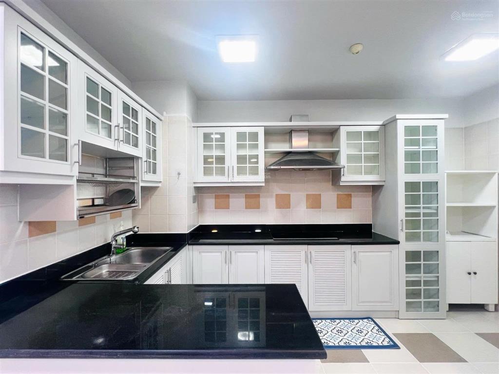 Bán căn hộ chung cư phú mỹ 118m2 3pn lầu 10 full nt sổ hồng giá 7,2 tỷ