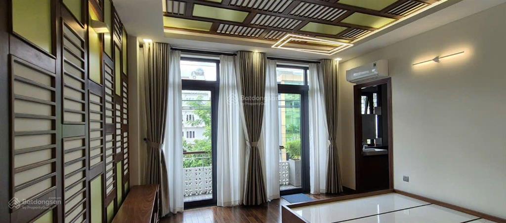 Bán nhà mặt đường số 2 khu hưng gia 5 nhà mới đẹp đường lớn phú mỹ hưng
